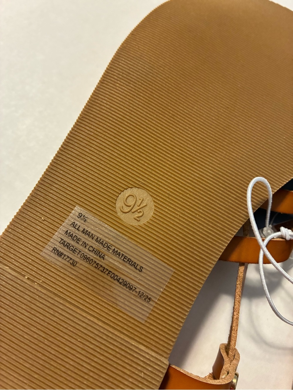 NWT Universal Thread Women’s Kailey Cognac Brown Tan Strappy Sandals size 9.5 - Picture 7 of 8